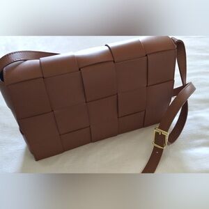 Valentina Brown Woven Shoulder Bag